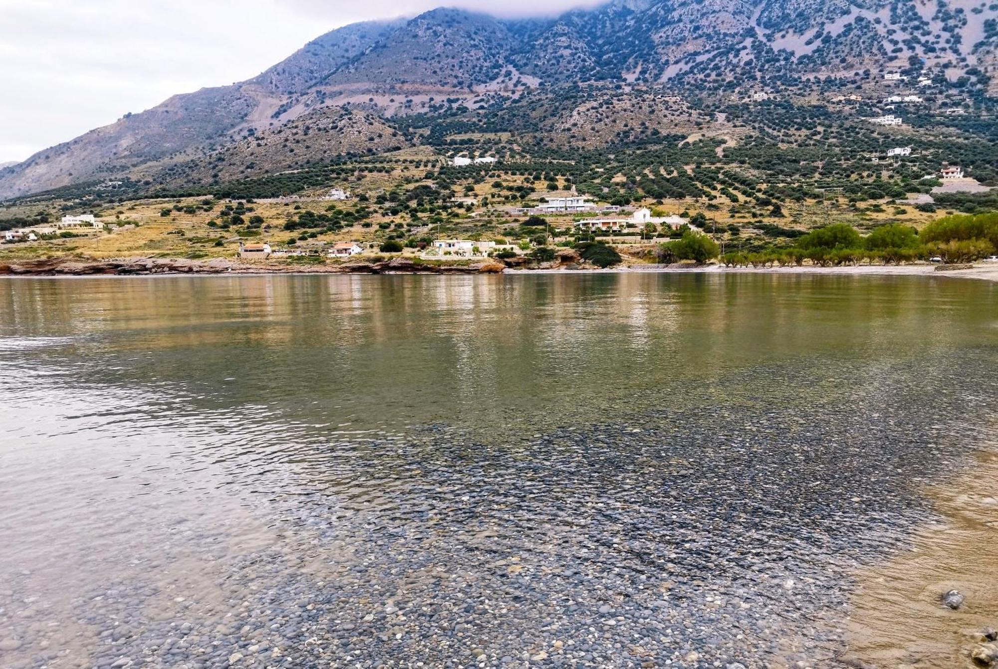 Tholos Alexandra'S Beachfront House Kavúszi Kültér fotó