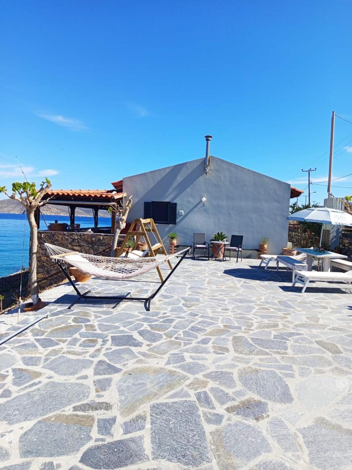 Tholos Alexandra'S Beachfront House Kavúszi Szoba fotó